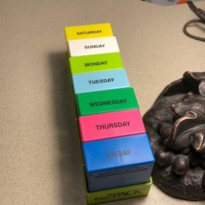 The 7Pack vitamin or medication dispenser.